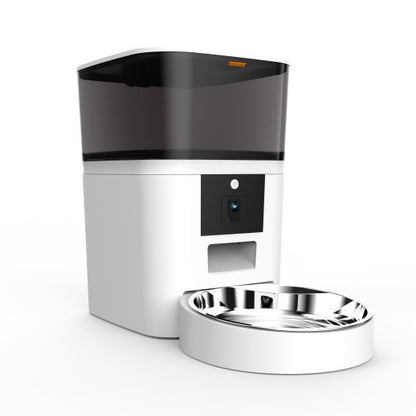 Smart pet feeder